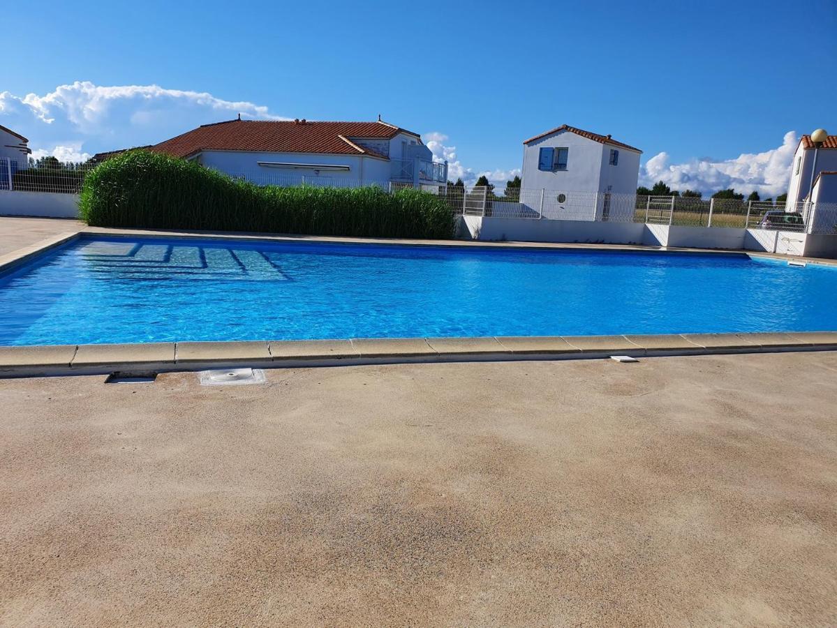Maison Les Dunes Avec Piscine Collective La Faute-sur-Mer Esterno foto